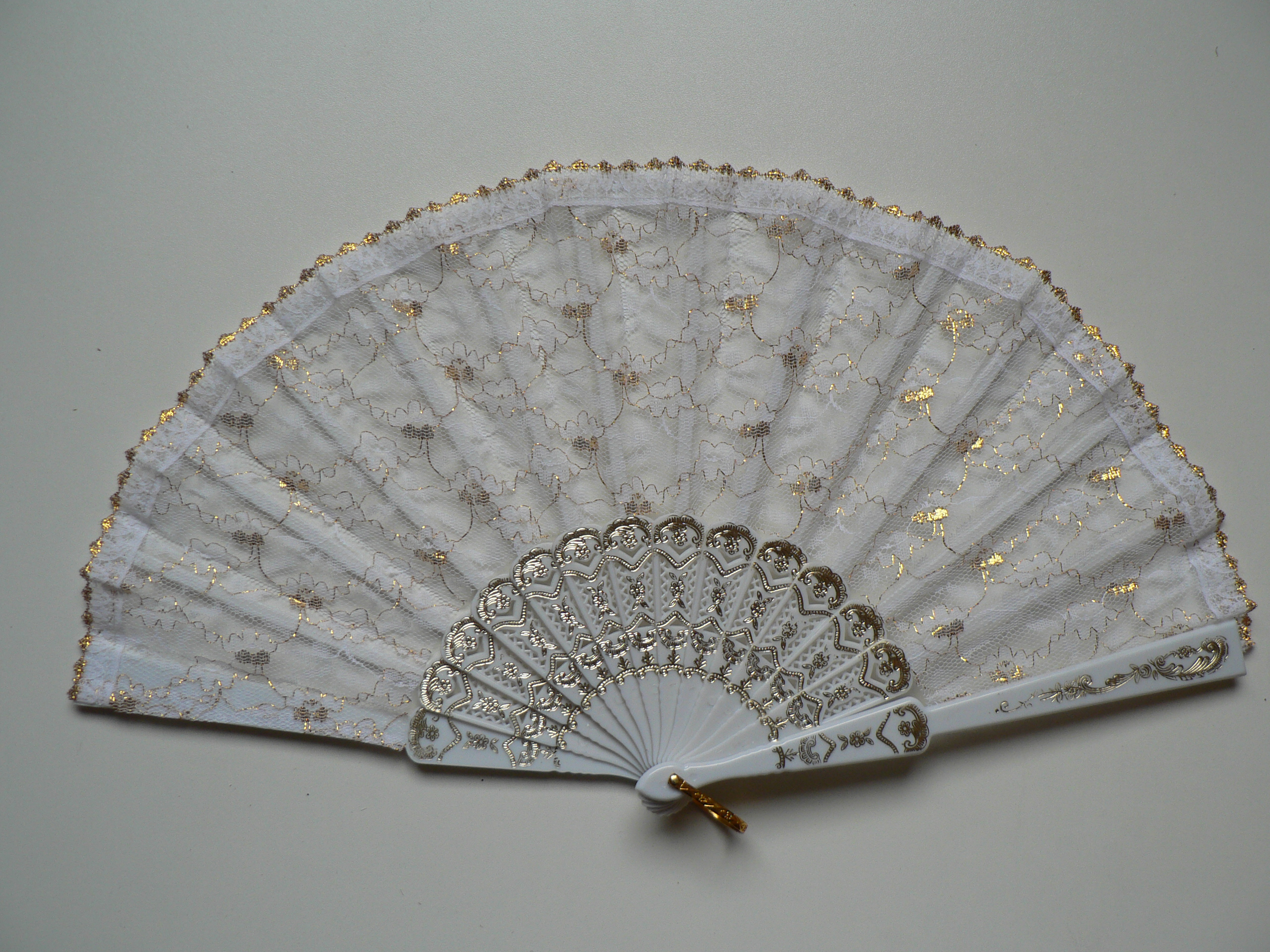 foto v�j�� - krajkov�, b�l�